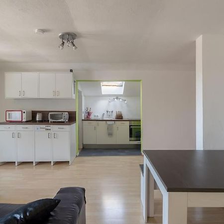 Lovely Spacious 3Room Loft Under Roof-100M2-Touristarea Rauth 외부 사진